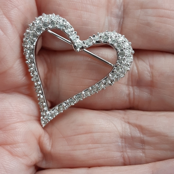 Swarovski Heart Brooch - Picture 1 of 5